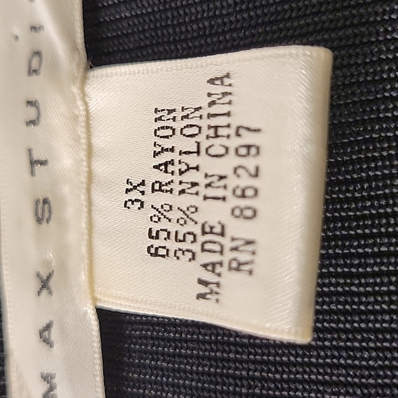 COPY - Max Studio Cardigan - Picture 8 of 9